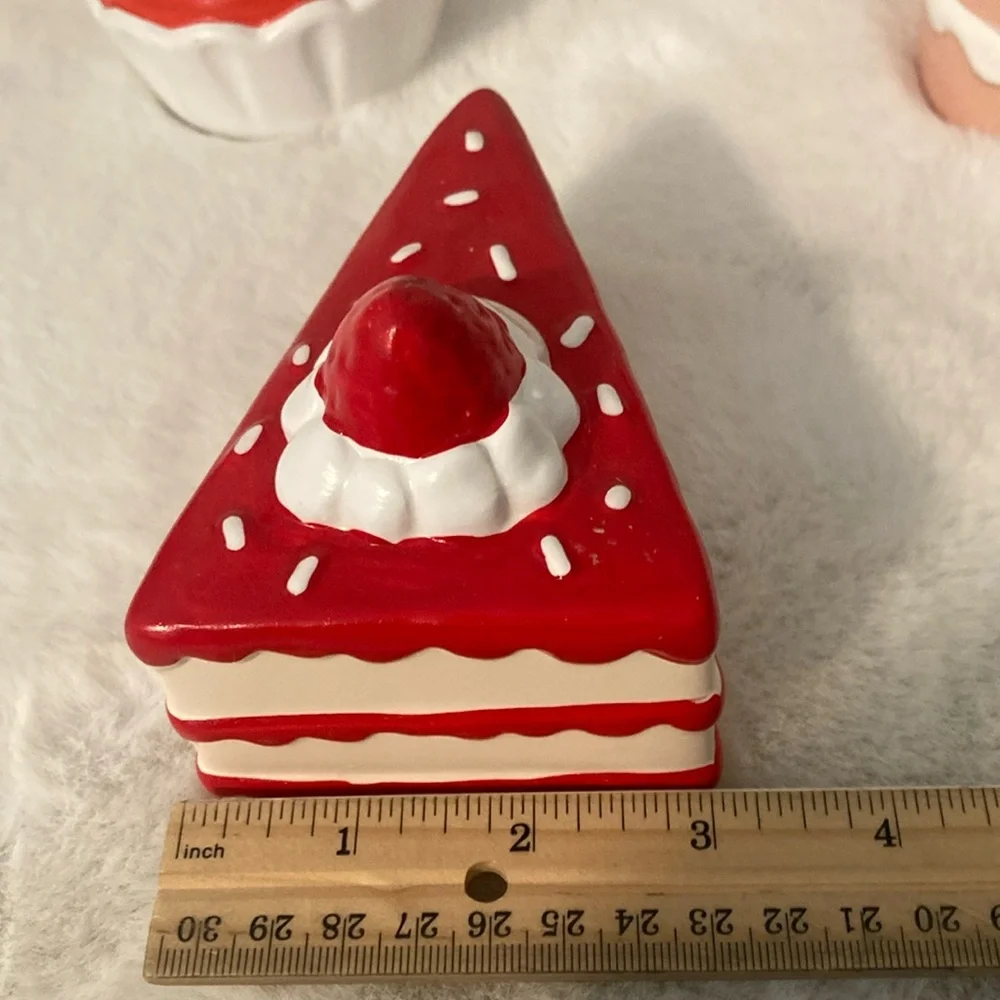 Target BP 2023 Valentine’s Day 3 Mini Dessert Figural